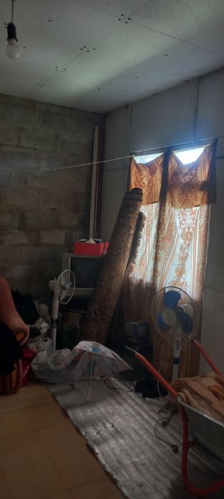 Продам домик 6 соток земли р-н 55 Блочок свет,вода