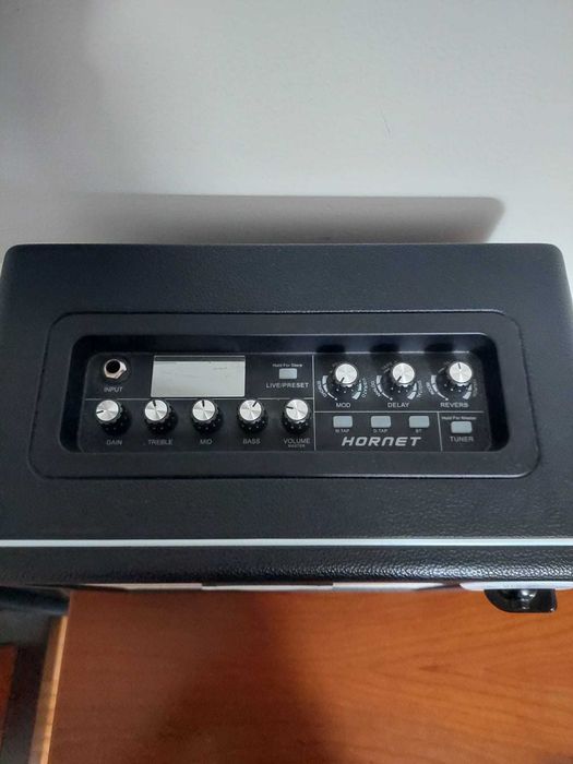 Amplificador Mooer Hornet 15W