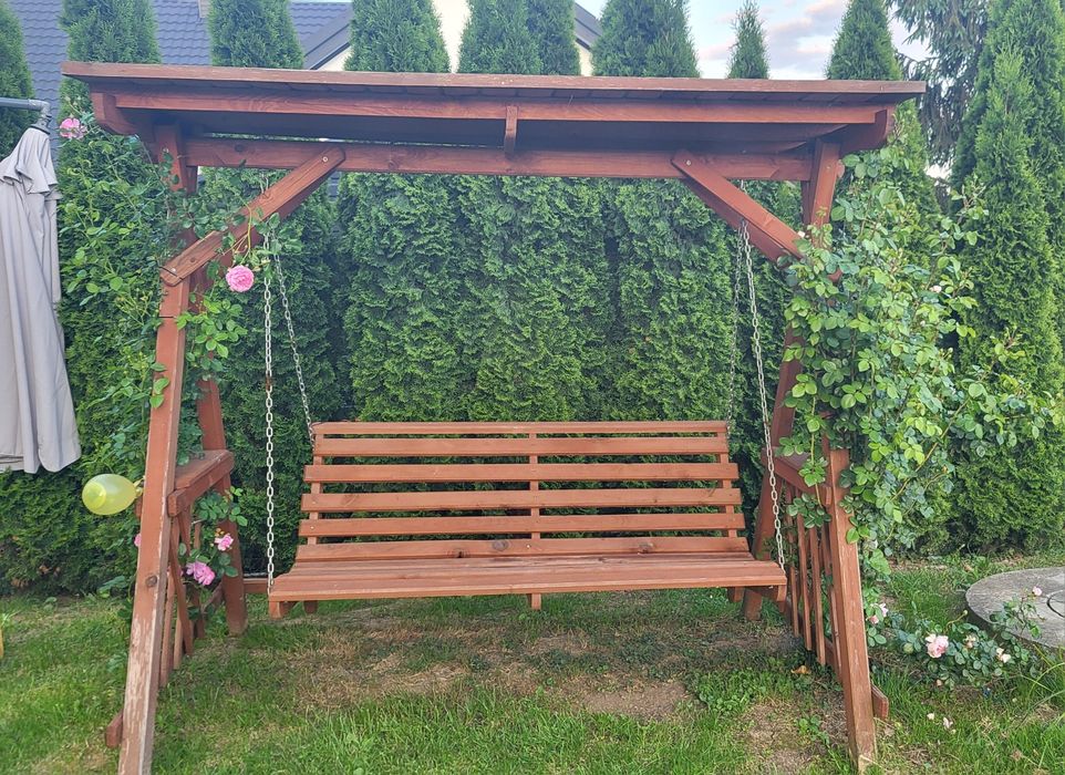 Sprzedam drewnianą huśtawkę