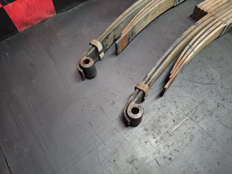 Mola de suspensão trás direita TOYOTA Dyna Chassis (KD_, LY_, _Y2_, _U