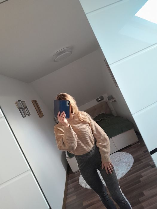 Sweter sweterek ciepły szerokie rękawy młodzieżowy s m