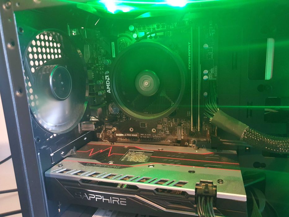 PC r3300x rx580 + Ecrã