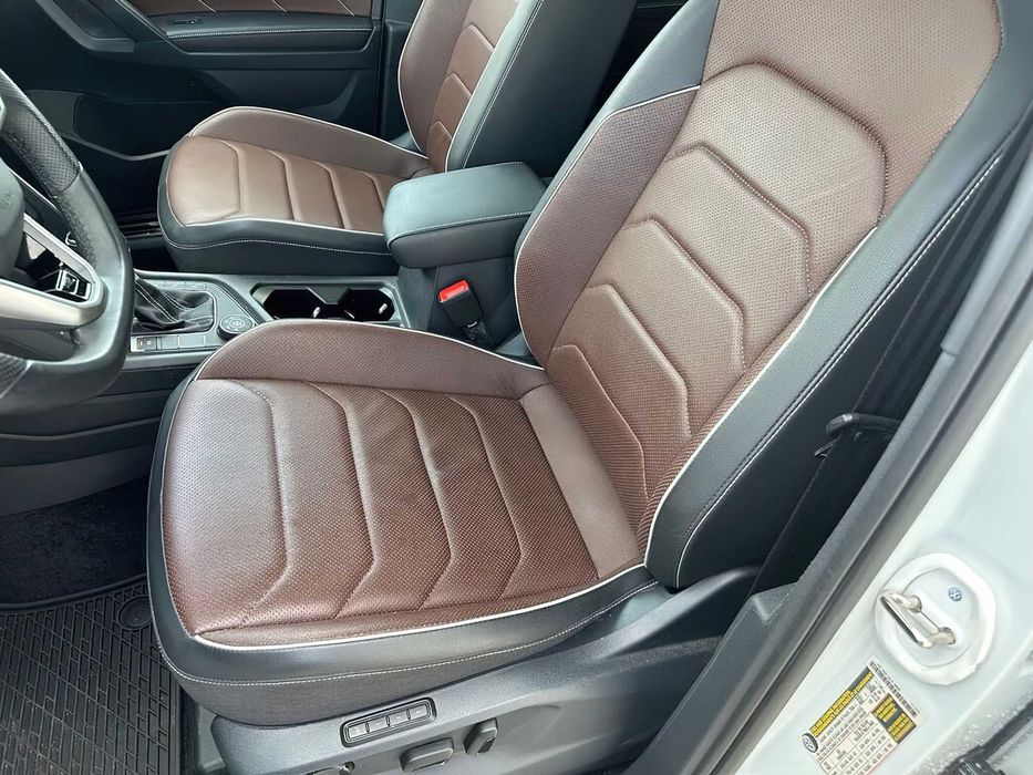 Volkswagen Tiguan SEL R-Line 4Motion      2024