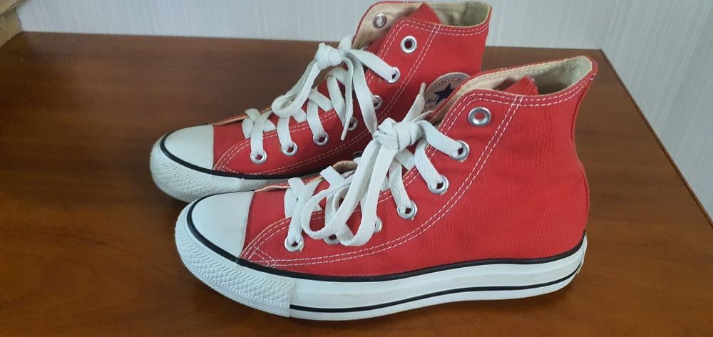 Кеди унісекс Converse червоні нові 36.5