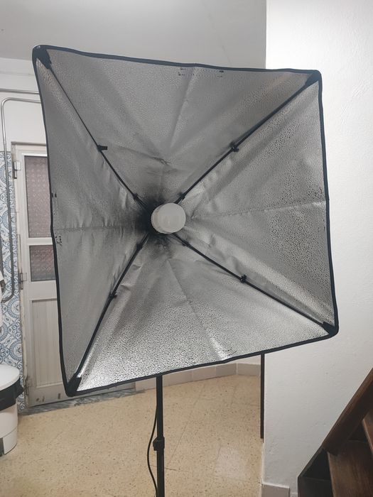 Luz Softbox Neewer 60cmx60cm