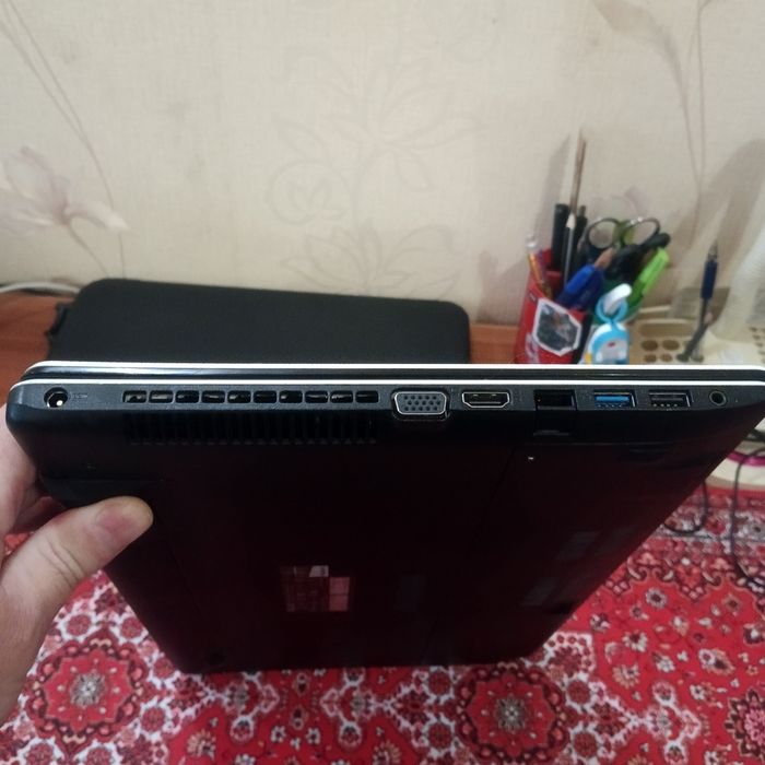 Ноутбук ASUS X550C