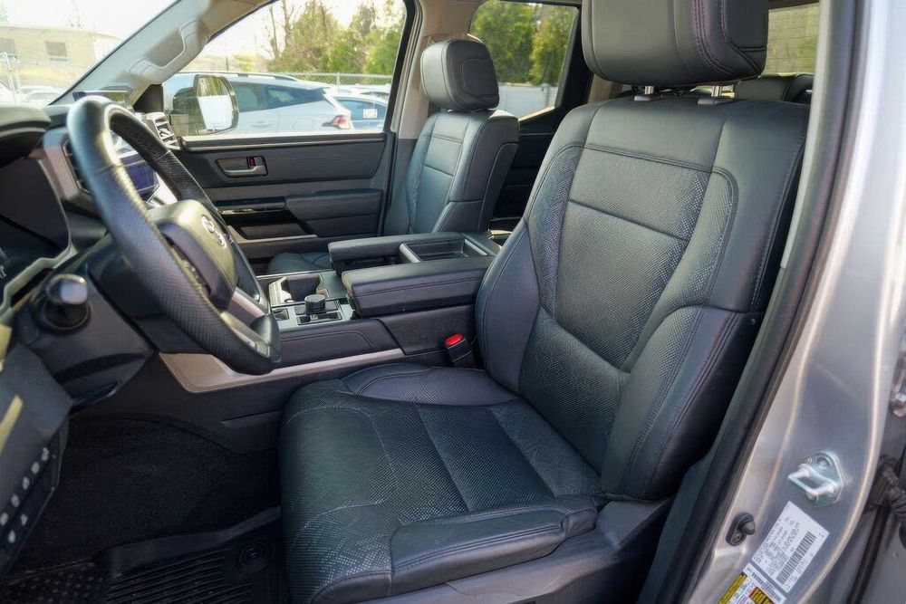Toyota Tundra      2022