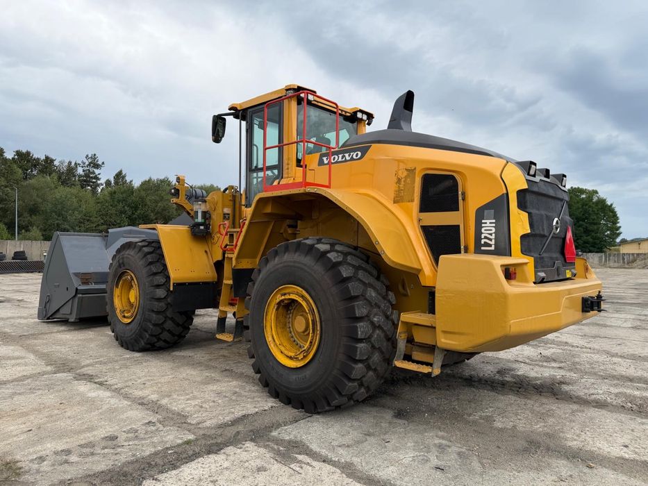 Ładowarka kołowa Volvo L220 H 2018 rok