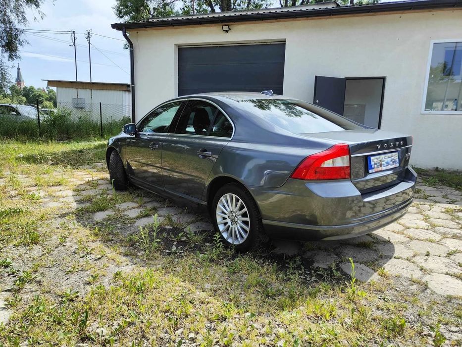 Volvo S80