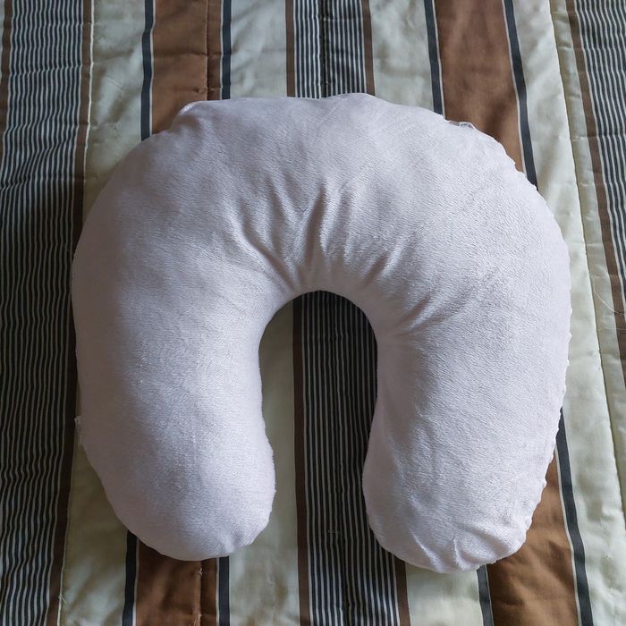 Nursing Pillow426579456510535681