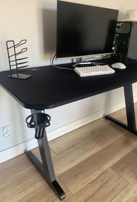 Biurko Komputerowe 140x60cm Stolik do Komputera