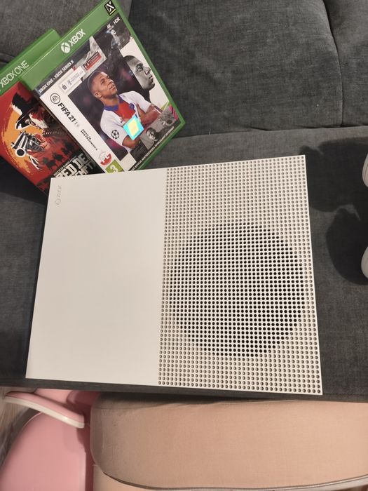 Xbox One S, Model 1681