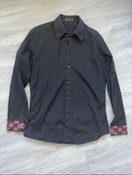 Versace shirt 90s Vintage L/50 embroided cuffs & collar