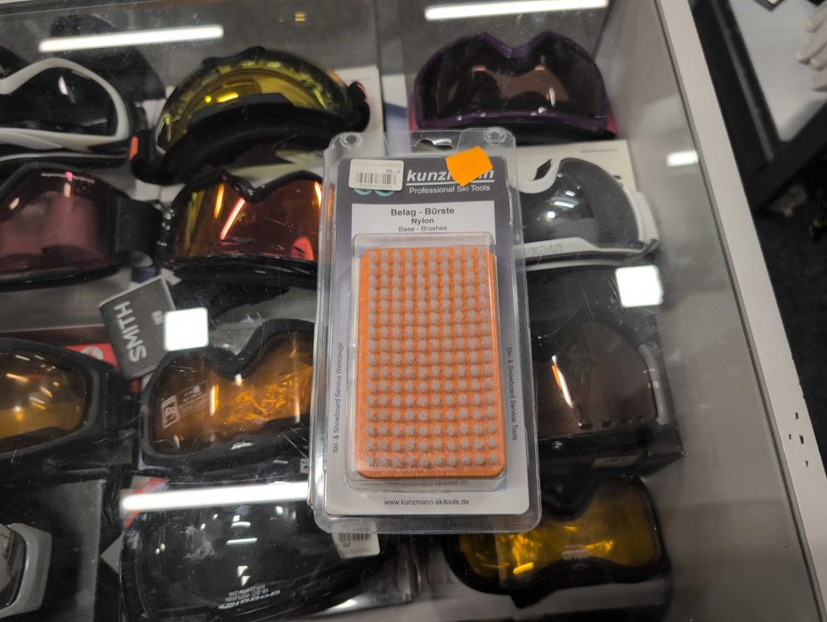 Szczotka do ślizgów narciarskich - włosie nylonowe Kunzmann