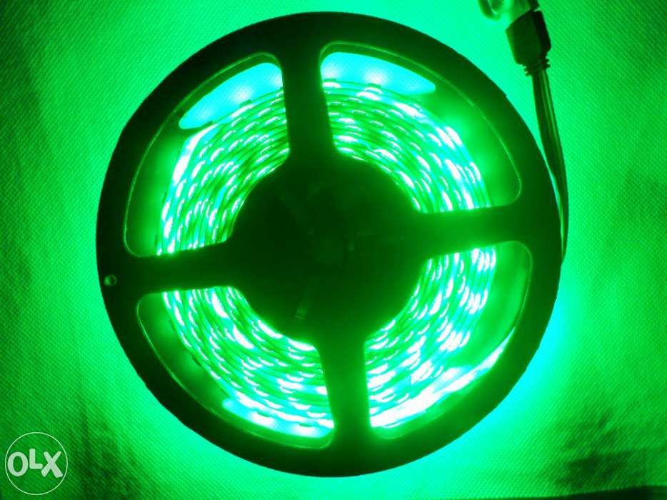 Fita LED 5m + comando c/ 44 opções de controle