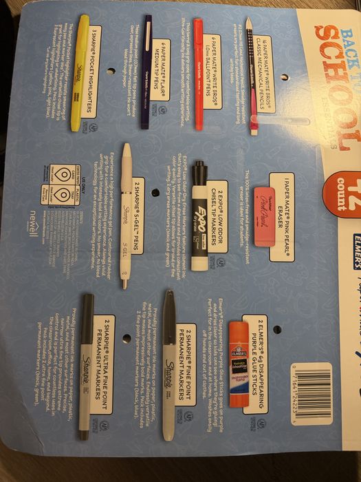 Великий канцелярний комплект Back to School Essentials Variety Pack