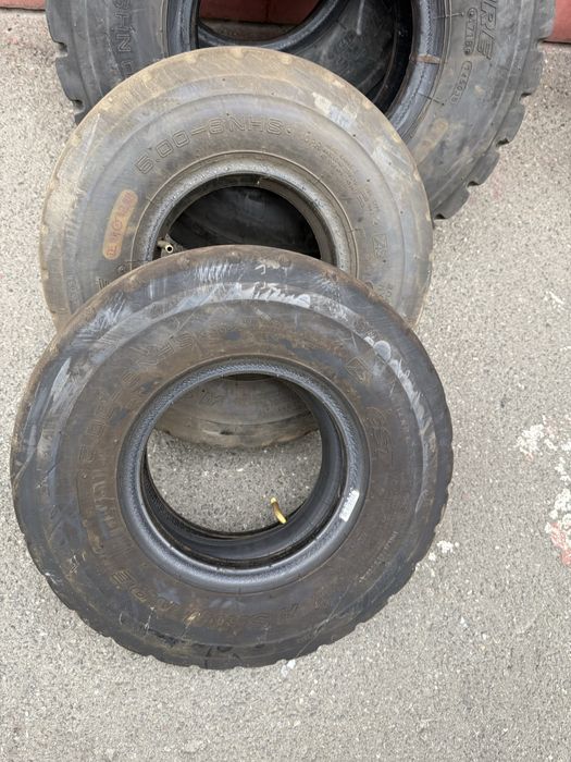 Шини  для навантажувача 5.00-8NHS