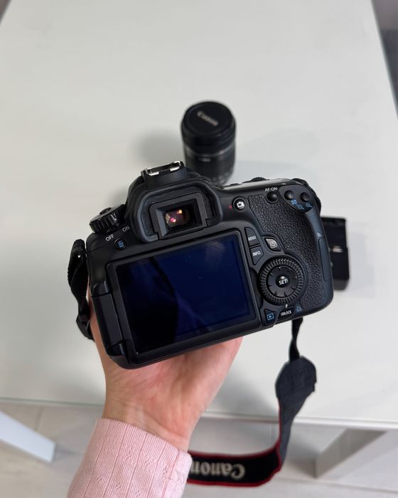 Фотоапарат Canon EOS 60D + 2 об’єктиви — повний комплект