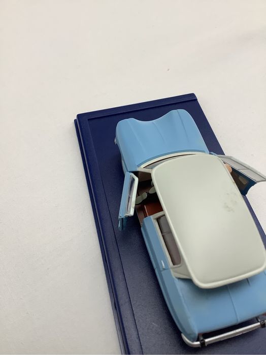 Carro do Tintin em muito bom estado