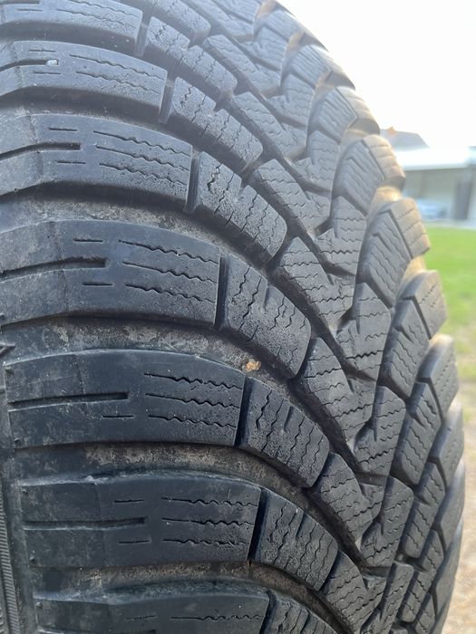 Opony zimowe 225/60r18 falken eurowinter hs01 suv 3szt. 6mm