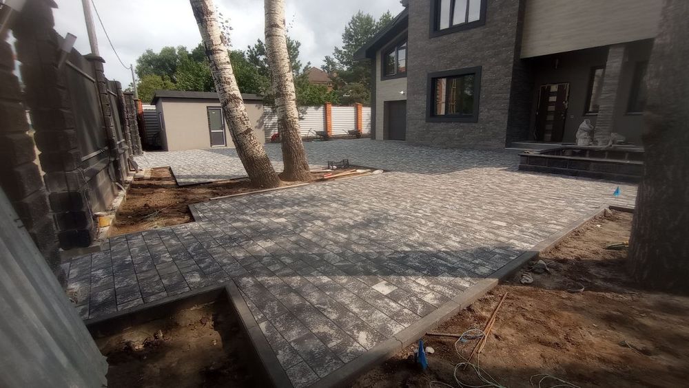 Тротуарка бруківка