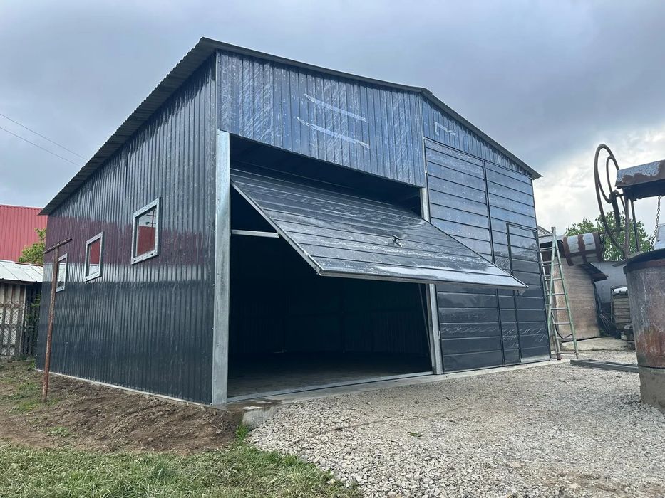 Hala 6x8 m - Dach dwuspadowy, Brama uchylna, Grafit
