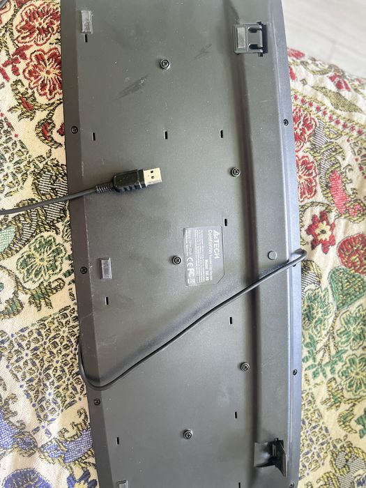 Продам клавіатуру компʼютерну A4TECH