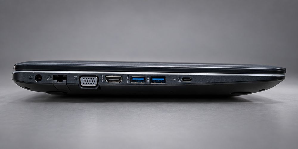 Игровой ноутбук Asus X555  (AMD A12/ 8Gb /SSD / VIDEO 2 GB)