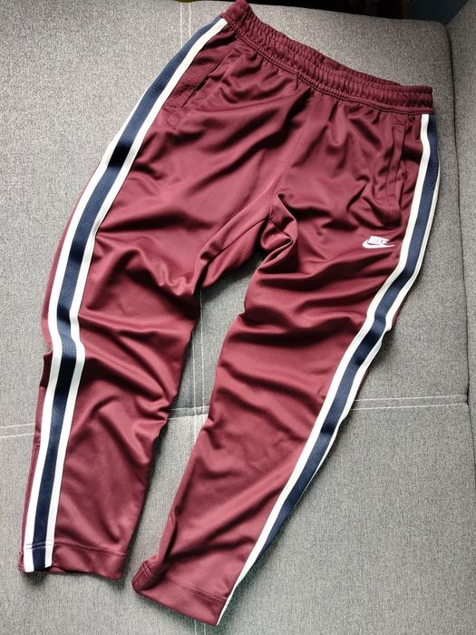 Burgundowe spodnie dresowe męskie Nike rozmiar S