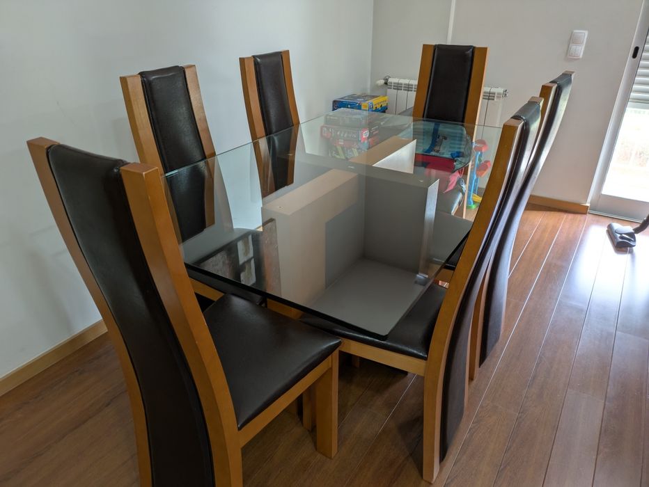 Mesa jantar + 6 cadeiras