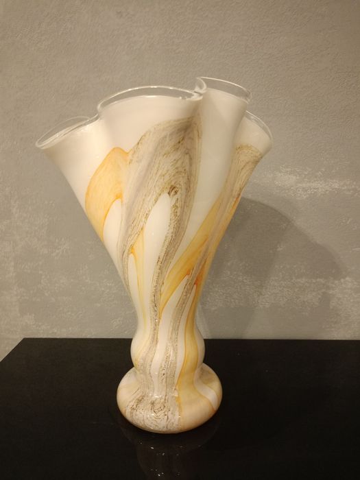 Piękny Wazon dla koneserów!!!