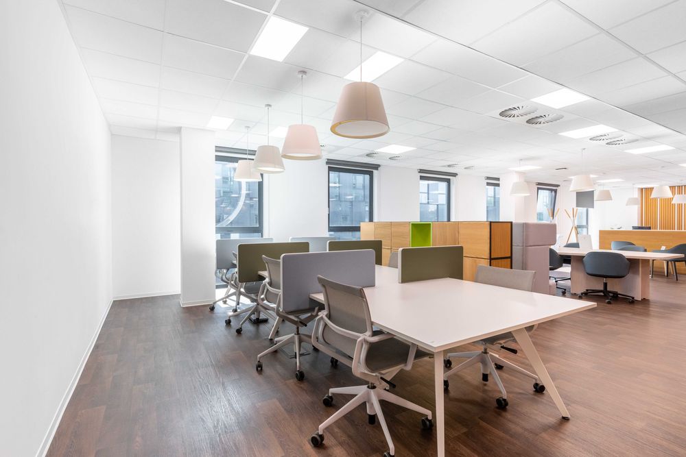 Wynajem biura w Krakowie: Znajdź profesjonalną powierzchnię biurową w lokalizacji Regus Equal Park Building B na elastycznych warunkach.