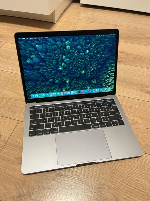 MacBook Pro 13,3” TOUCH BAR TOUCH ID 16/256 GB IDEALNY 200 cykli