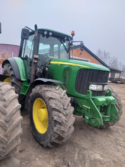 Ciągnik rolniczy John Deere 6820
