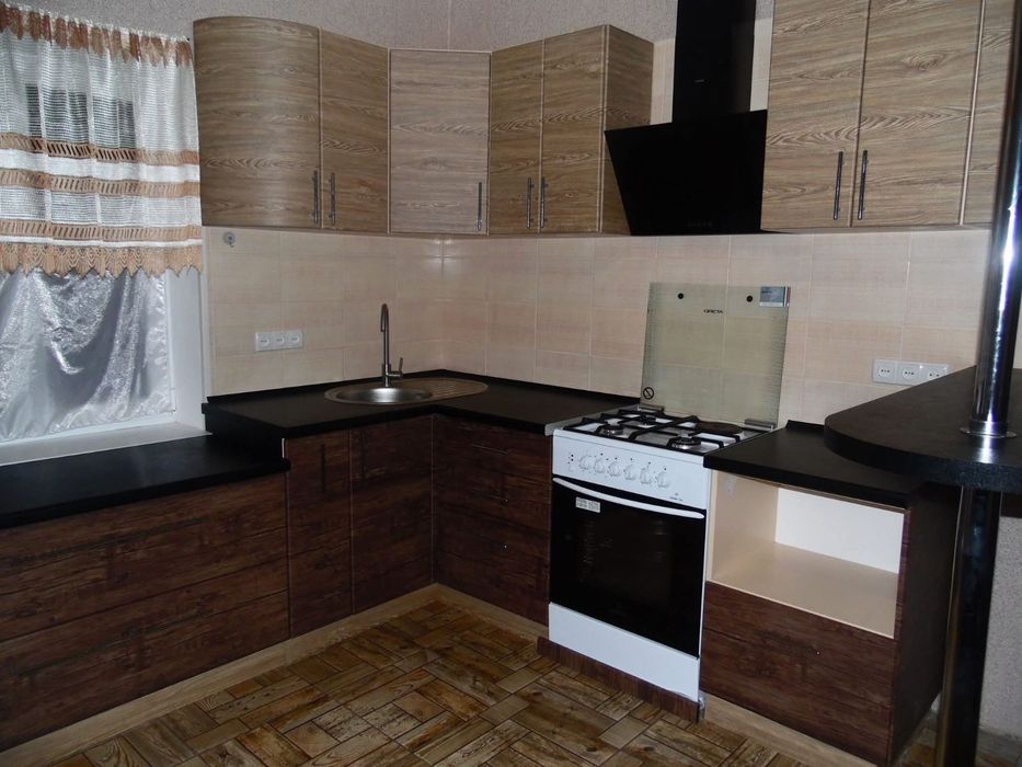 Продам     кухню