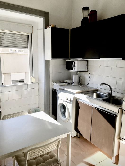 Arrendo quarto para 1 de setembro