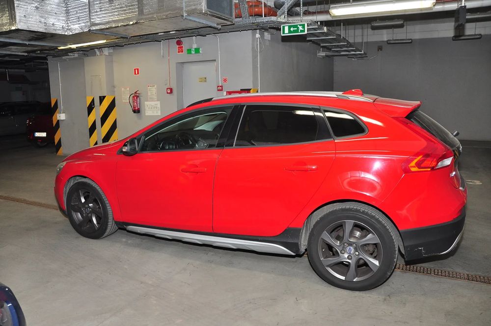 Volvo V40 Cross Country Volvo V40 Cross Country T4 AWD Momentum Polestar – 2013 – Serwis ASO