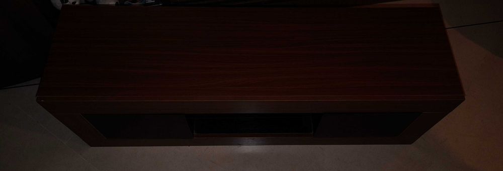 Mesa de TV em ótimo estado