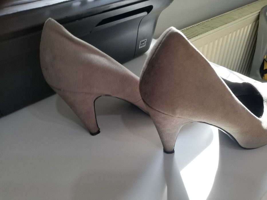 Czółenka rozmiar 39