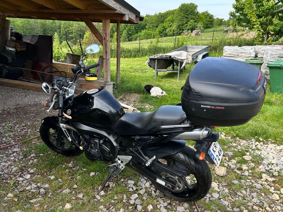 Motocykl Yamaha FZ6