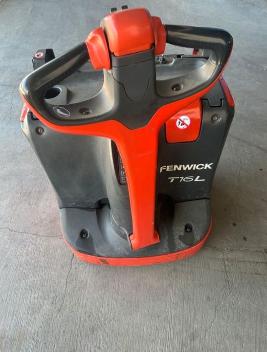 Stacker porta paletes eléctrico