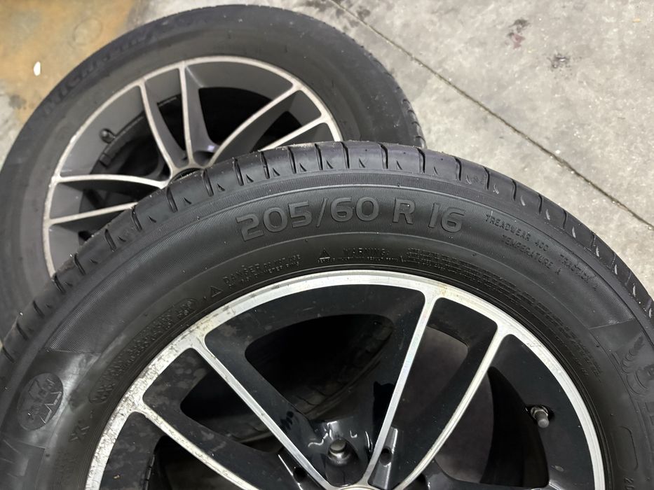 Jantes originais mercedes em 16 pouces