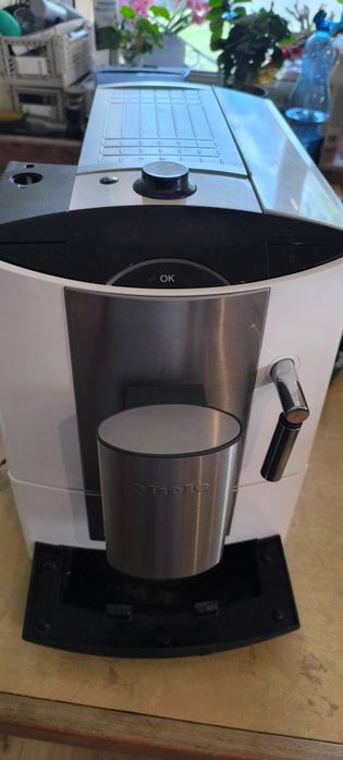 Ekspres Miele CM5200 na czesci