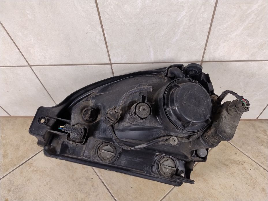 Hyundai Tucson 1 lampa reflektor prawy przód Europa oryg  wysyłka OLX