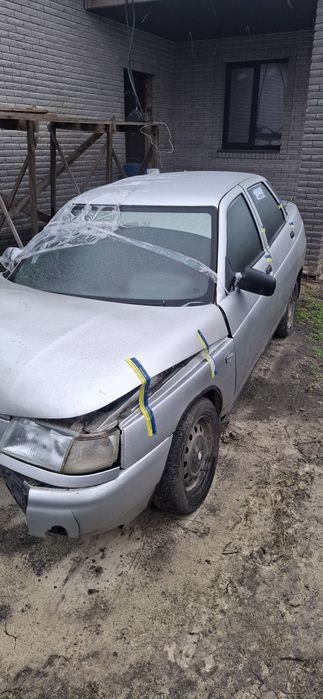 Автомобіль Ваз 2110