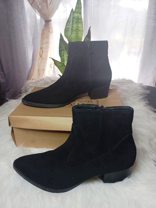 Botins pretos para senhora