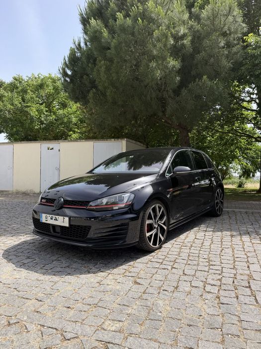 VW Golf GTI Performance BlueMotion