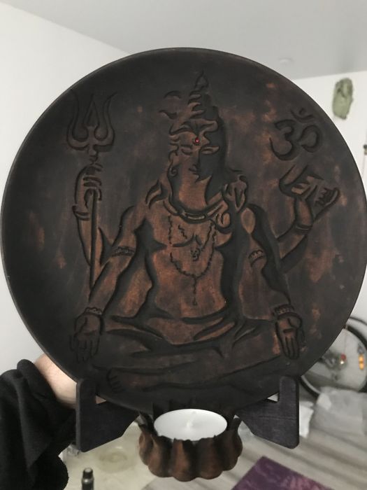 Деревʼяна тарілка підсвішник