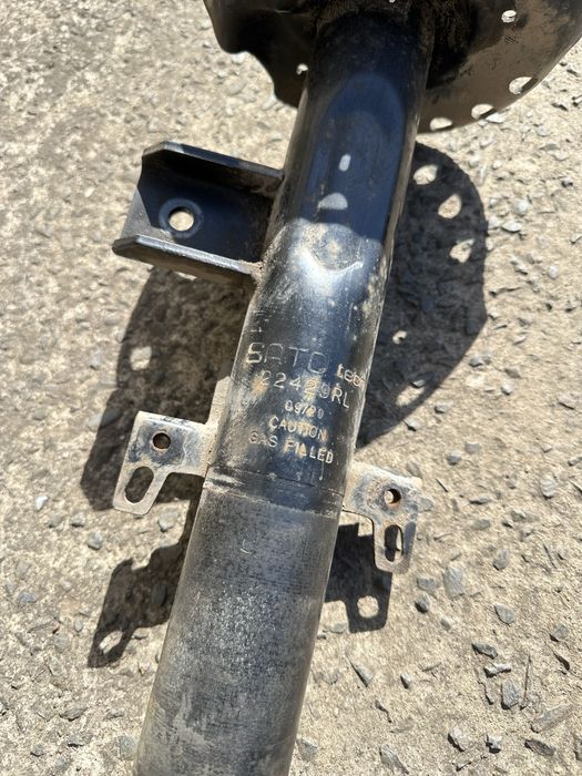 Задня ліва стійка Sato 09/20 Land Rover Freelander 2