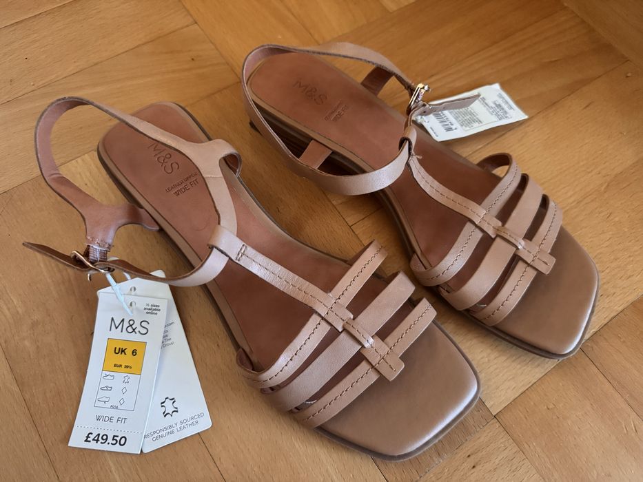 Шкіряні босоніжки M&S р.39-40